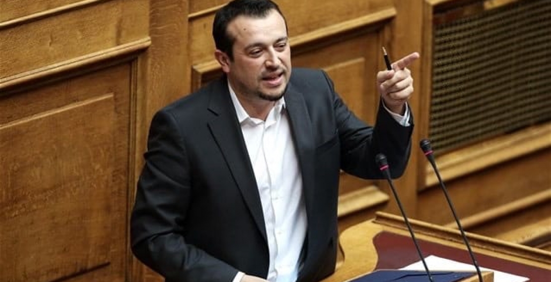 Ο κ. Μητσοτάκης “σκίζει” τα πτυχία μηχανικών, γεωτεχνικών, οικονομολόγων. Πριμοδοτεί την “αγορά” πτυχίων από κολέγια